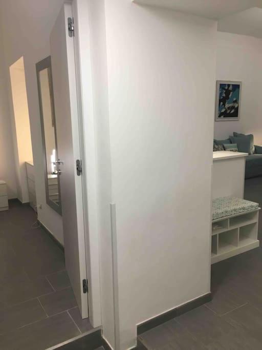 Beautiful Apartment Next To Piazza Di Spagna Рим Екстериор снимка